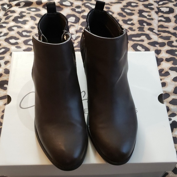 Brown & Velvet Ankle Booties - Picture 4 of 8